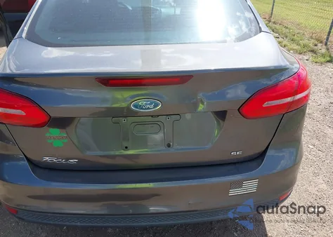 2017 Ford Focus Se из США, поврежденный, VIN 1FADP3F27HL342391